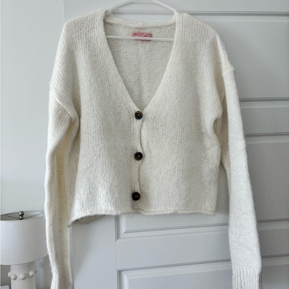Urban Outfitters | Sweater